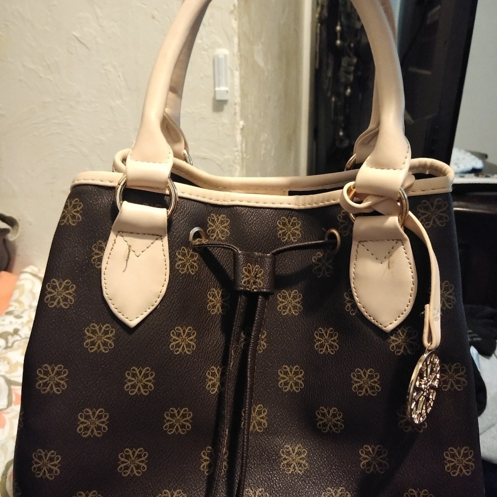 A Avon purse
